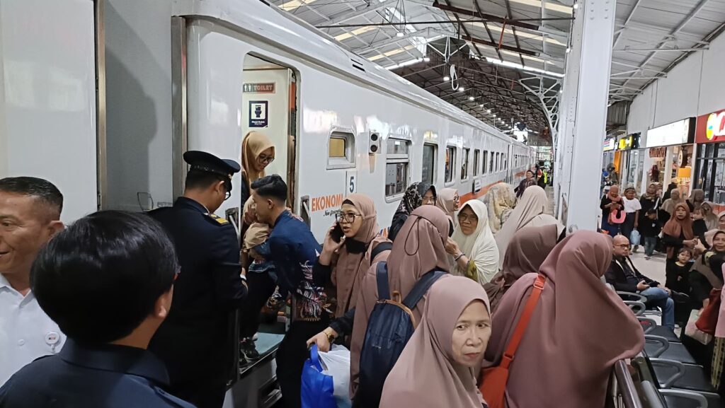 KAI-22-Juta-Pelanggan-6
