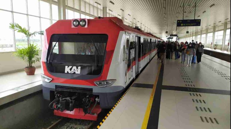 KAI-Cara-Mudah-Naik-KA-Bandara-3-4